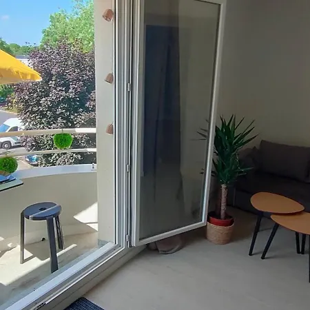 Le Doux Viking, Balcon & Parking Prive Proche Zenith דירה *